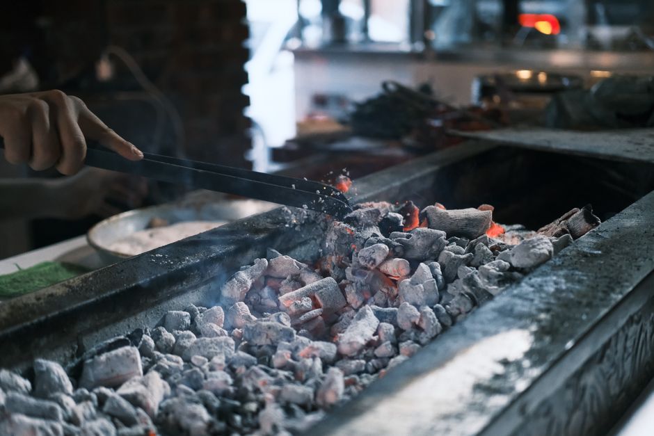 Kako pravilno koristiti kamado roštilj